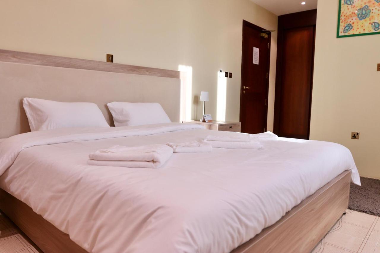Qatar Youth Hostels Доха Екстериор снимка